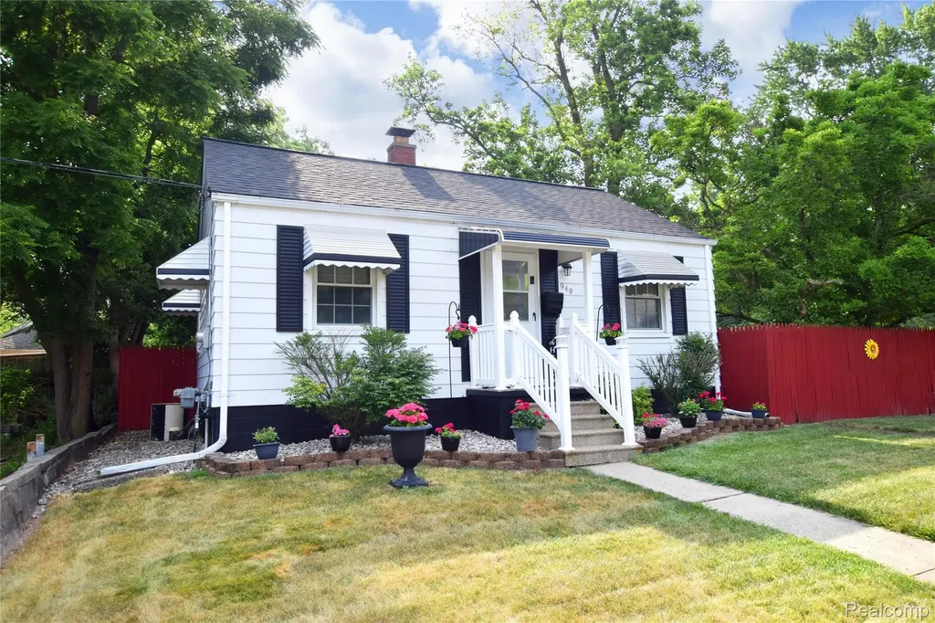 949 Barney Avenue Flint City MI 48503