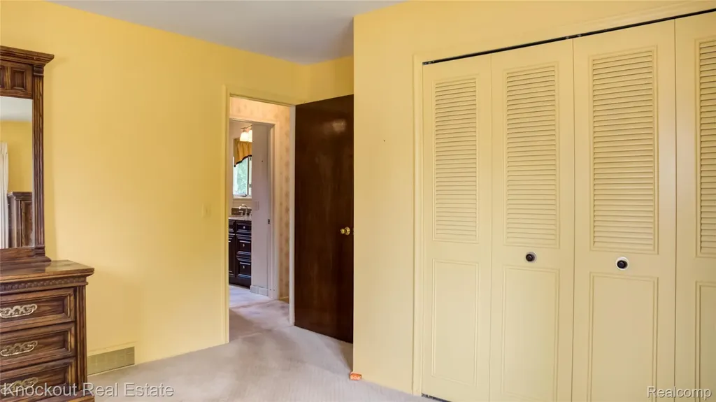 8555 Gallant Fox Trail Flushing Charter Township MI 48433