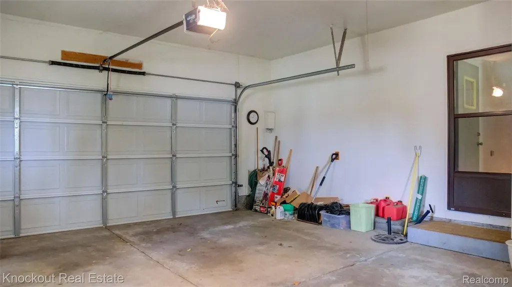 8555 Gallant Fox Trail Flushing Charter Township MI 48433