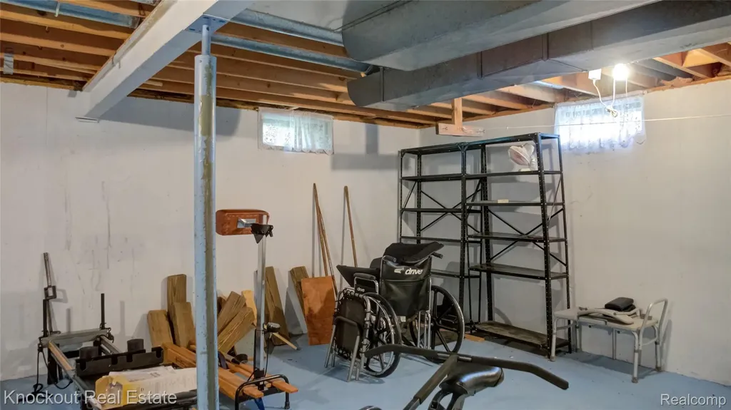 8555 Gallant Fox Trail Flushing Charter Township MI 48433