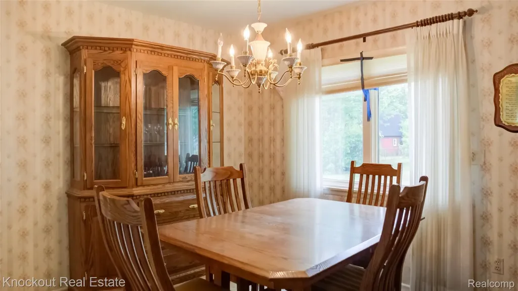 8555 Gallant Fox Trail Flushing Charter Township MI 48433