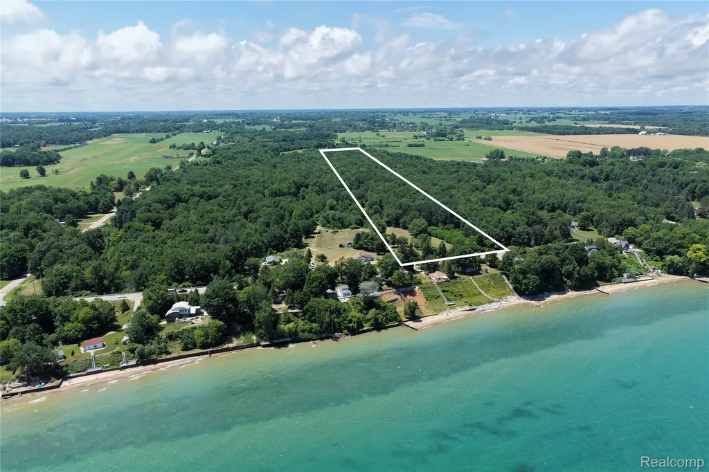 000 Lakeshore Road Sanilac Township MI 48401