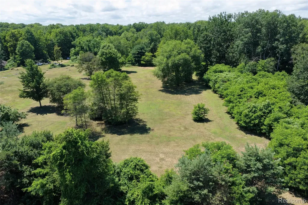 000 Lakeshore Road Sanilac Township MI 48401