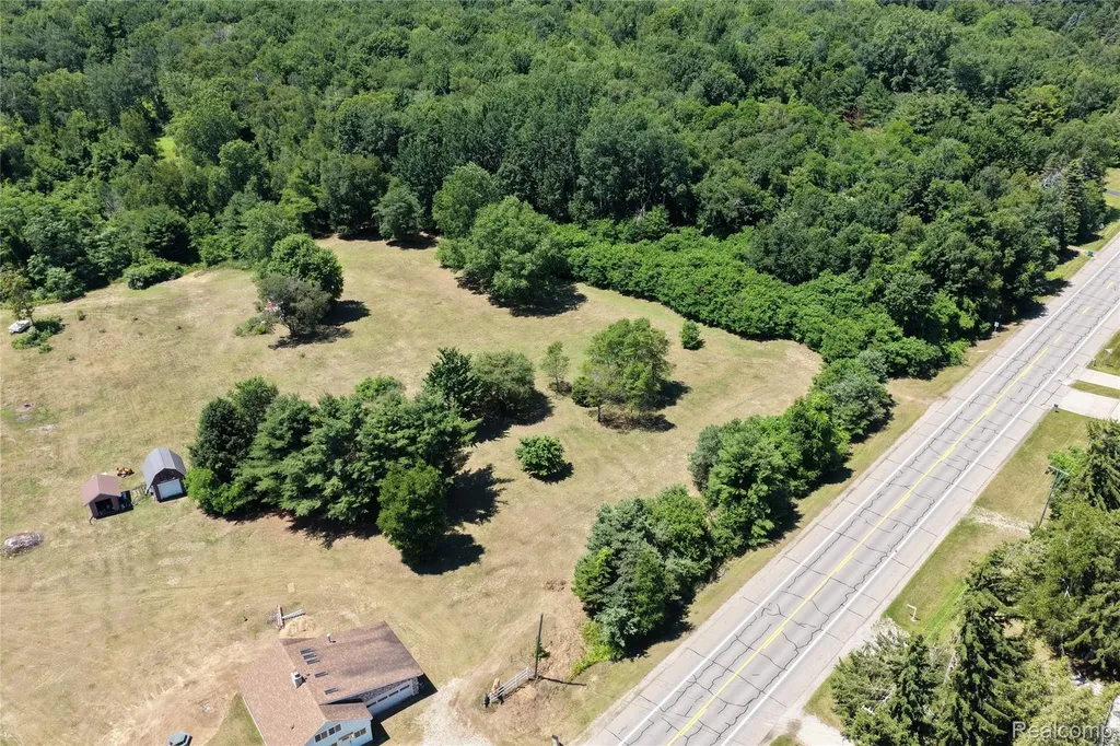 000 Lakeshore Road Sanilac Township MI 48401