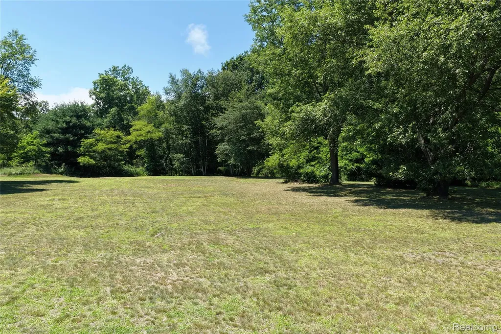000 Lakeshore Road Sanilac Township MI 48401