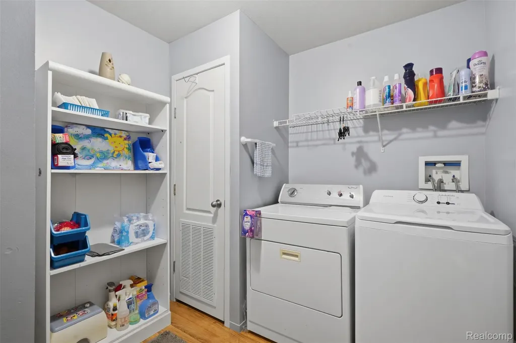 11802 Stoneridge Court Green Oak Township MI 48178