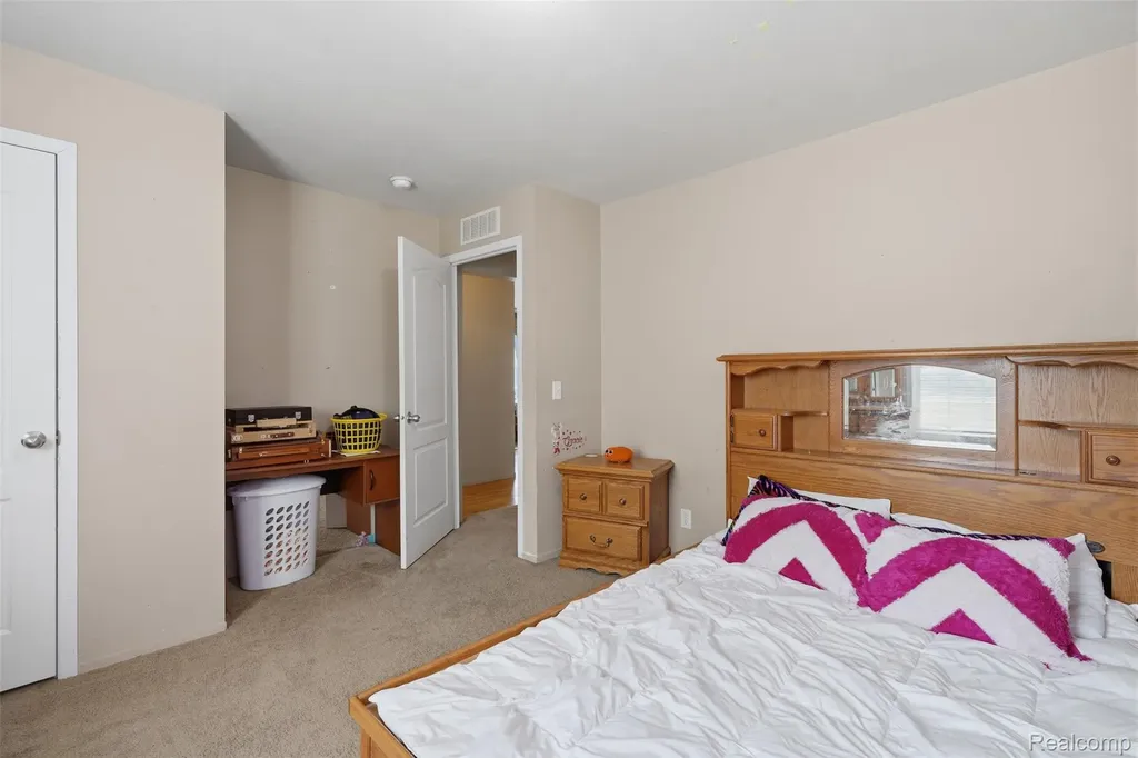 11802 Stoneridge Court Green Oak Township MI 48178