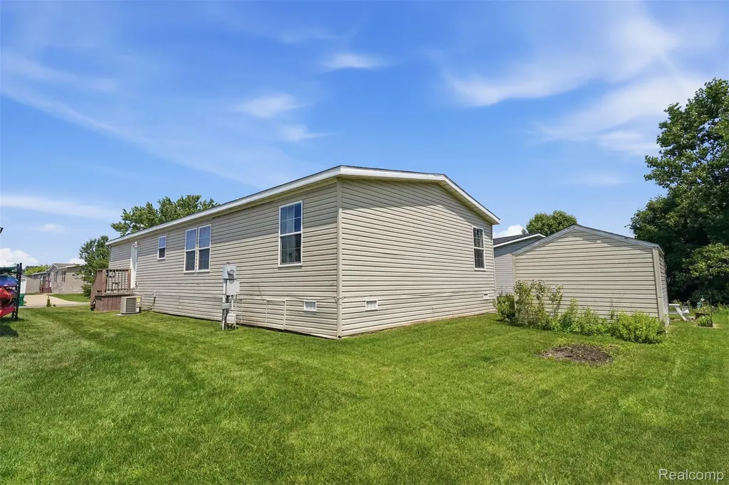 11802 Stoneridge Court Green Oak Township MI 48178
