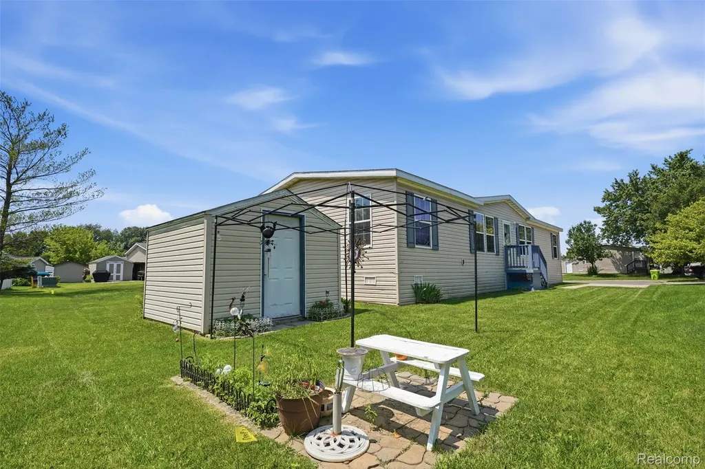 11802 Stoneridge Court Green Oak Township MI 48178