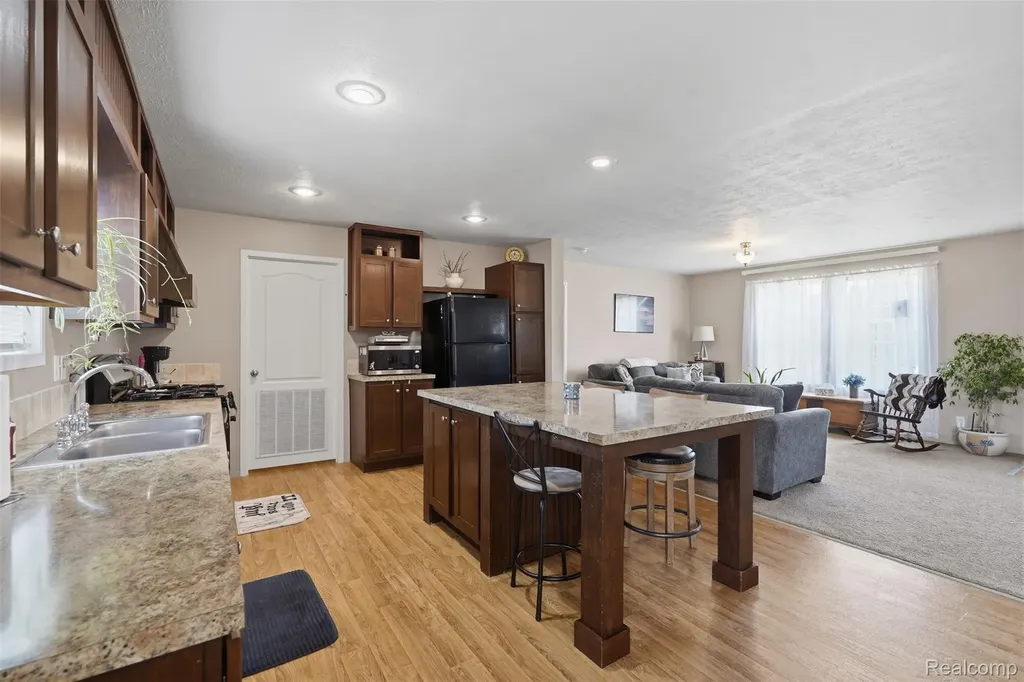 11802 Stoneridge Court Green Oak Township MI 48178