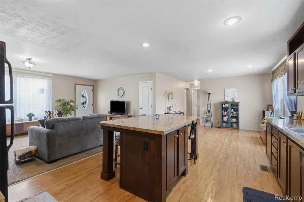 11802 Stoneridge Court Green Oak Township MI 48178