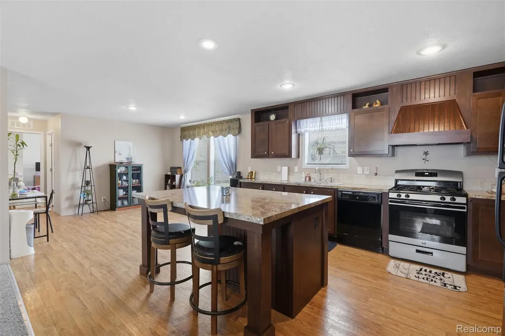 11802 Stoneridge Court Green Oak Township MI 48178