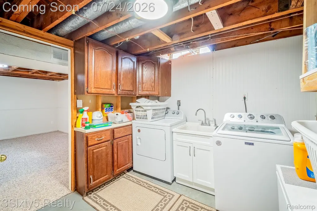 3655 S Longmeadow Road Trenton City MI 48183