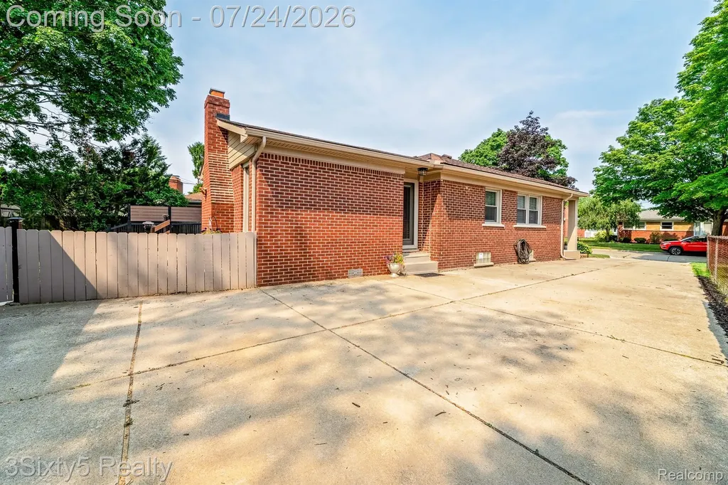3655 S Longmeadow Road Trenton City MI 48183