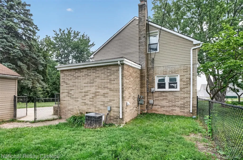 15252 Drysdale Street Southgate City MI 48195