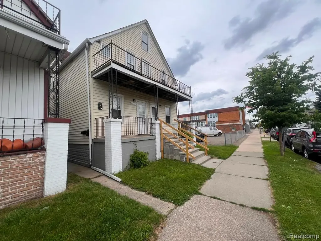 3337 Norwalk Street Hamtramck City MI 48212