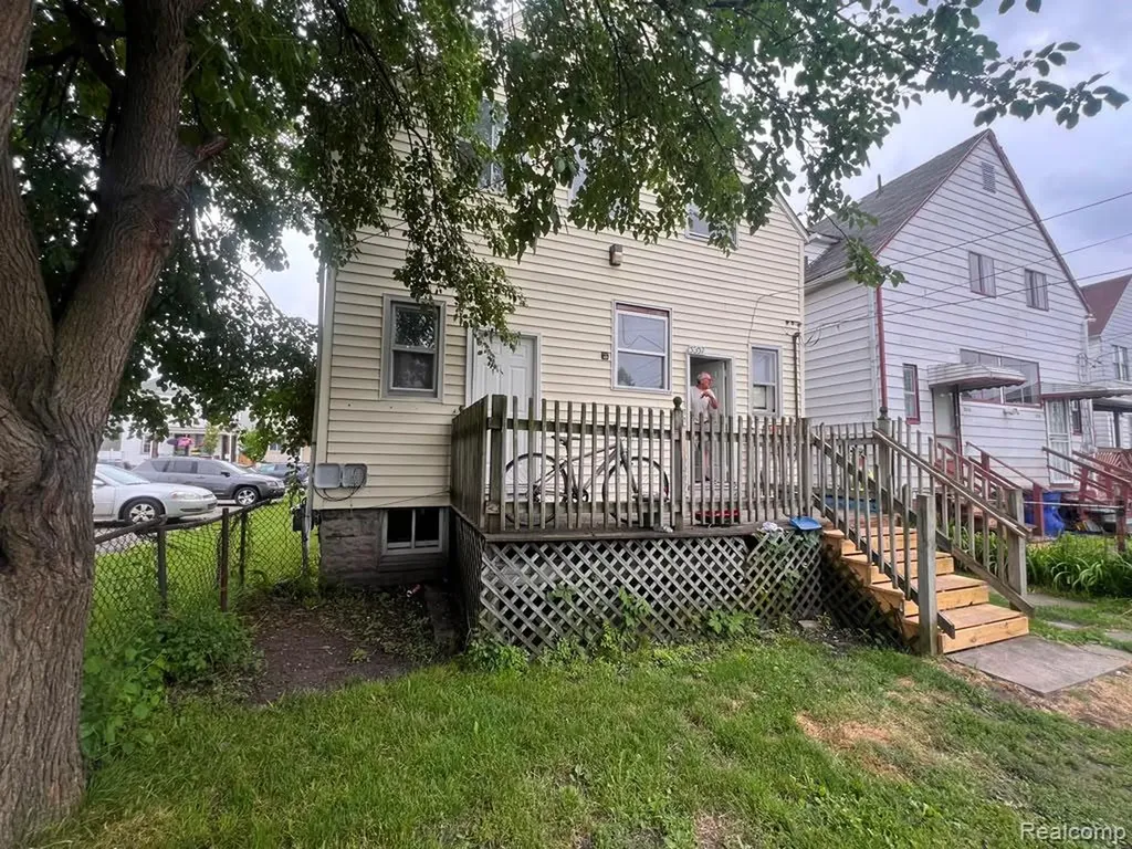 3337 Norwalk Street Hamtramck City MI 48212