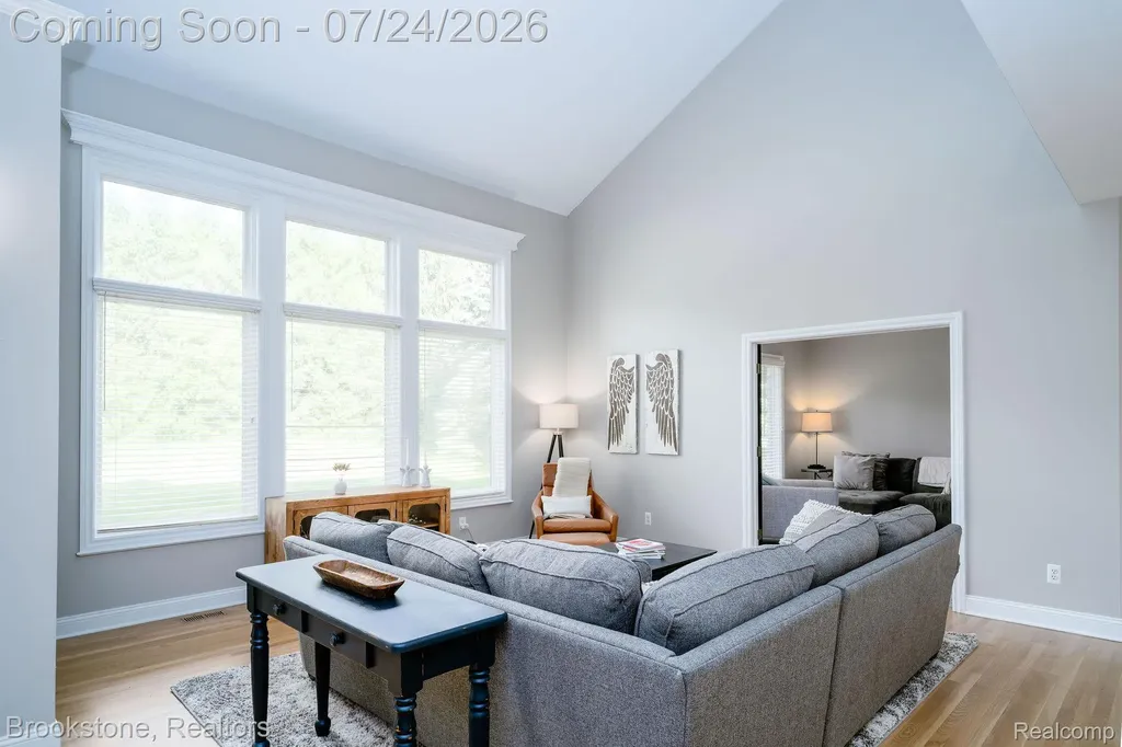 7768 Somerhill Lane Springfield Charter Township MI 48348