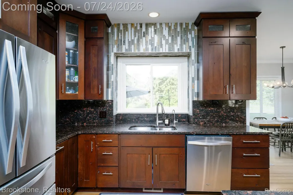 7768 Somerhill Lane Springfield Charter Township MI 48348