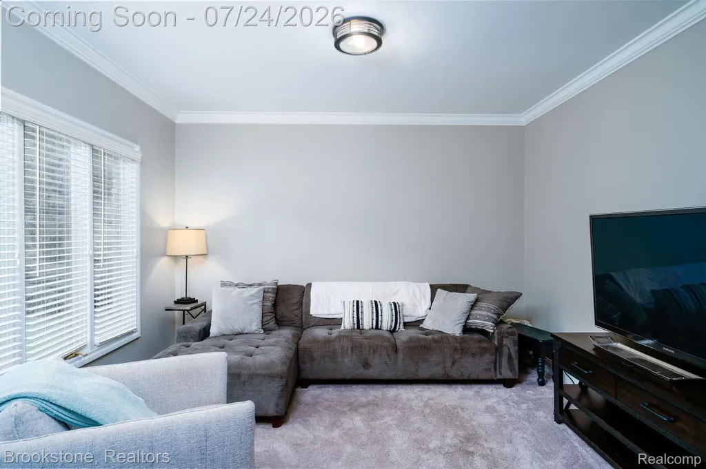7768 Somerhill Lane Springfield Charter Township MI 48348