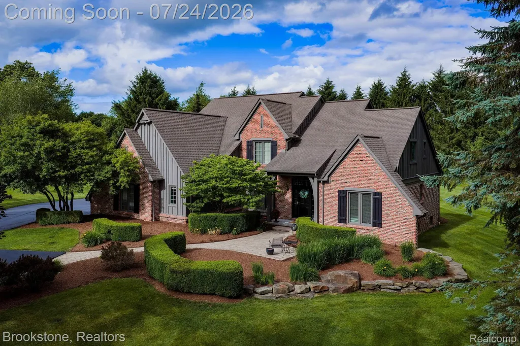 7768 Somerhill Lane Springfield Charter Township MI 48348