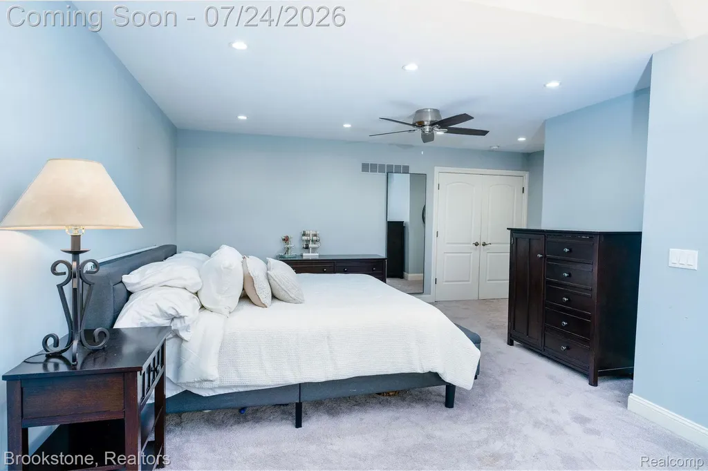 7768 Somerhill Lane Springfield Charter Township MI 48348