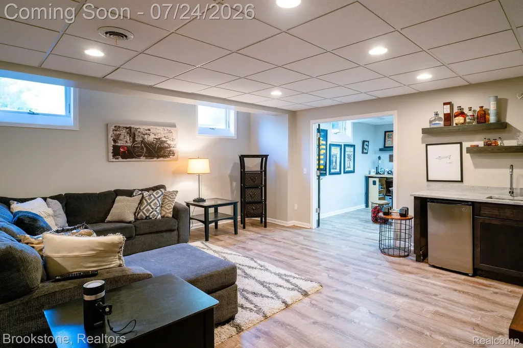7768 Somerhill Lane Springfield Charter Township MI 48348