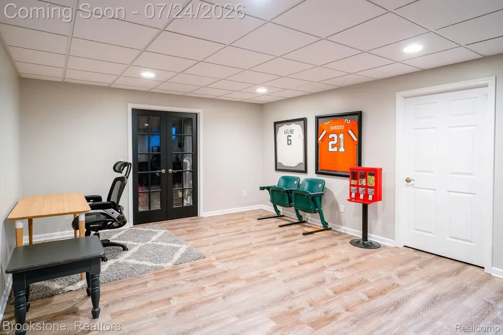 7768 Somerhill Lane Springfield Charter Township MI 48348