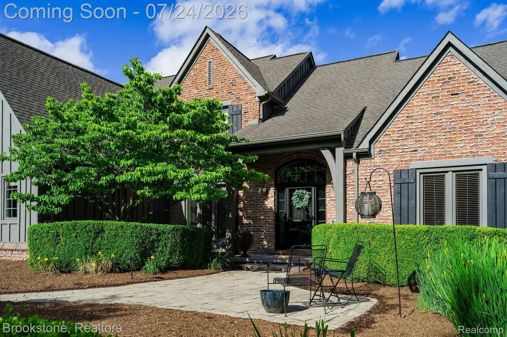 7768 Somerhill Lane Springfield Charter Township MI 48348