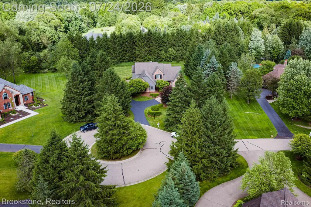 7768 Somerhill Lane Springfield Charter Township MI 48348