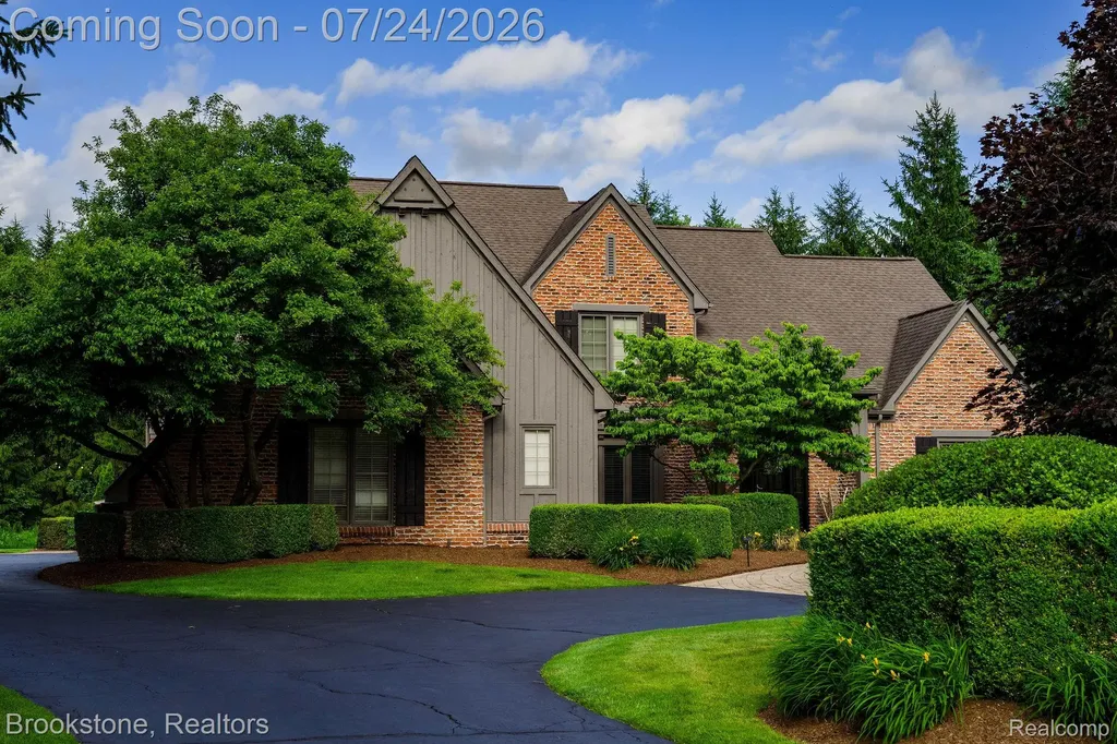 7768 Somerhill Lane Springfield Charter Township MI 48348