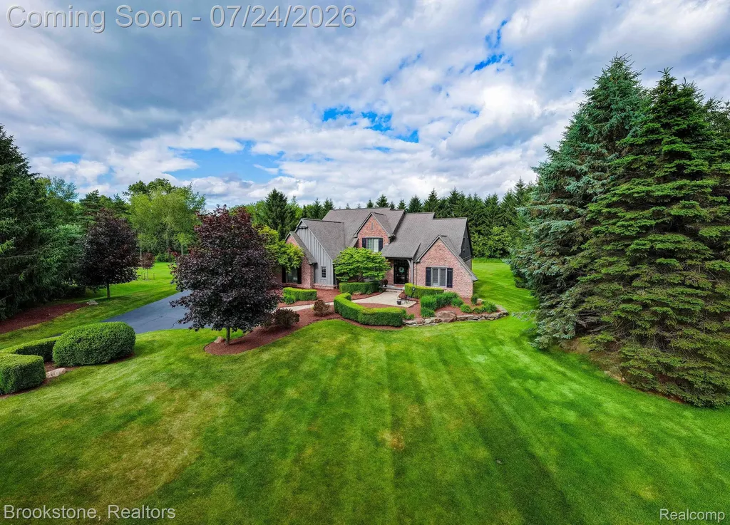 7768 Somerhill Lane Springfield Charter Township MI 48348