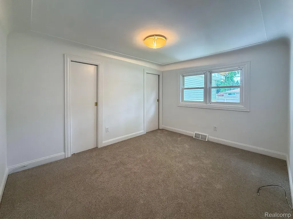 1208 Genella Street Waterford Charter Township MI 48328