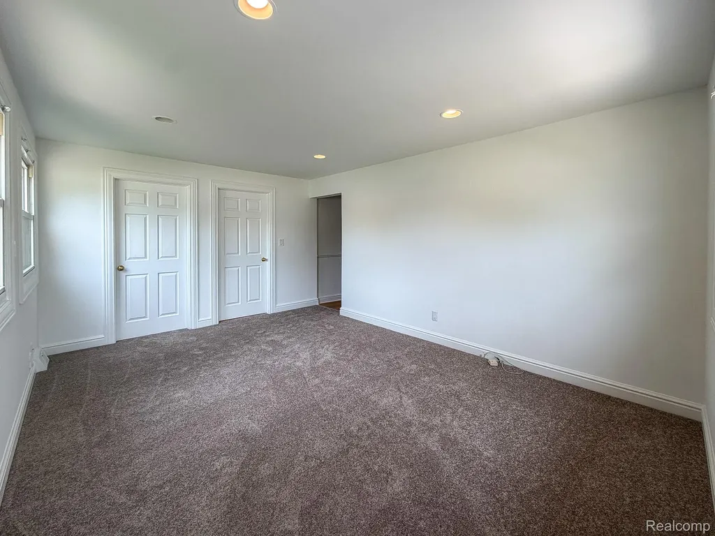 1208 Genella Street Waterford Charter Township MI 48328
