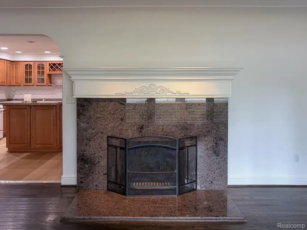1208 Genella Street Waterford Charter Township MI 48328