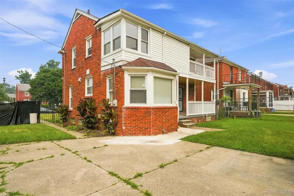 16130 Whitcomb Street Detroit City MI 48235