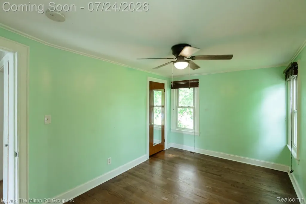 2037 Vivian Road Frenchtown Township MI 48162