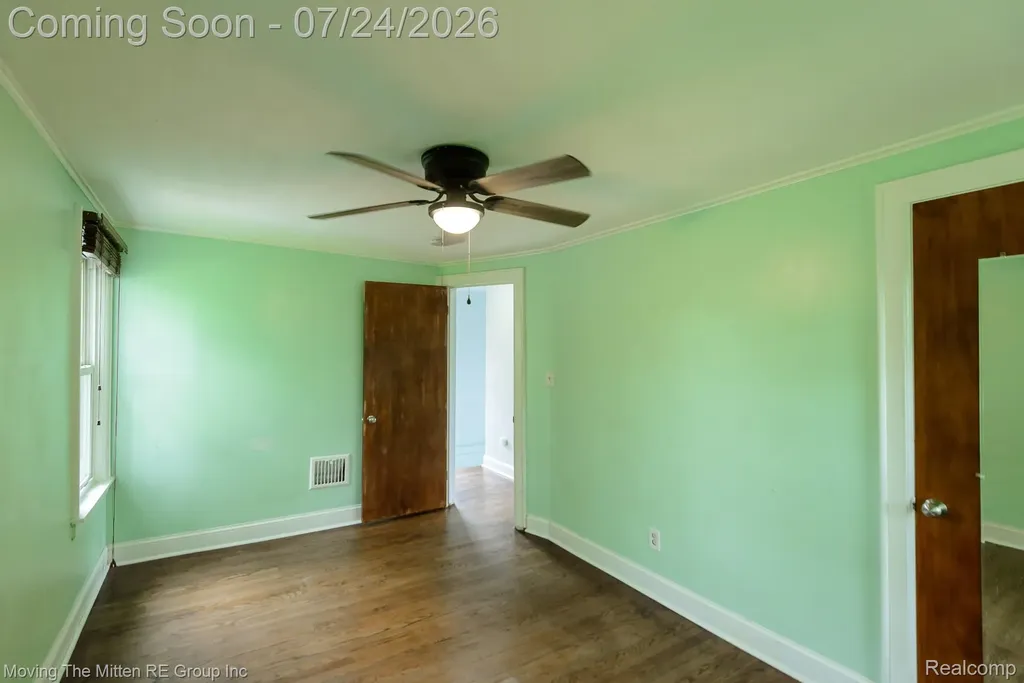 2037 Vivian Road Frenchtown Township MI 48162