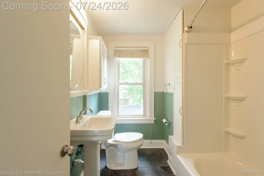 2037 Vivian Road Frenchtown Township MI 48162