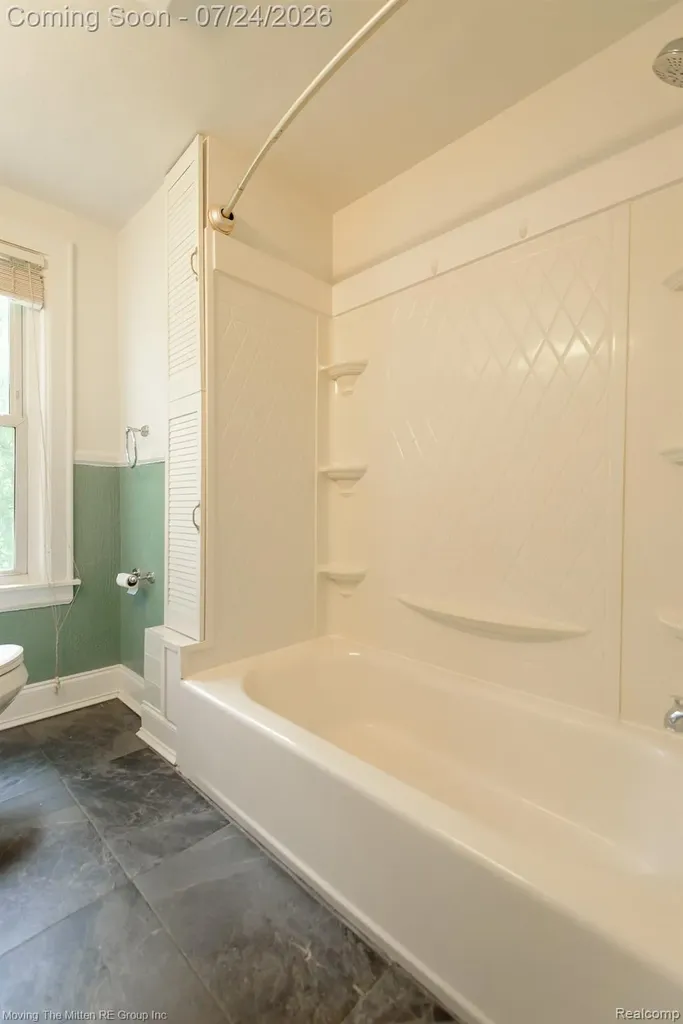 2037 Vivian Road Frenchtown Township MI 48162