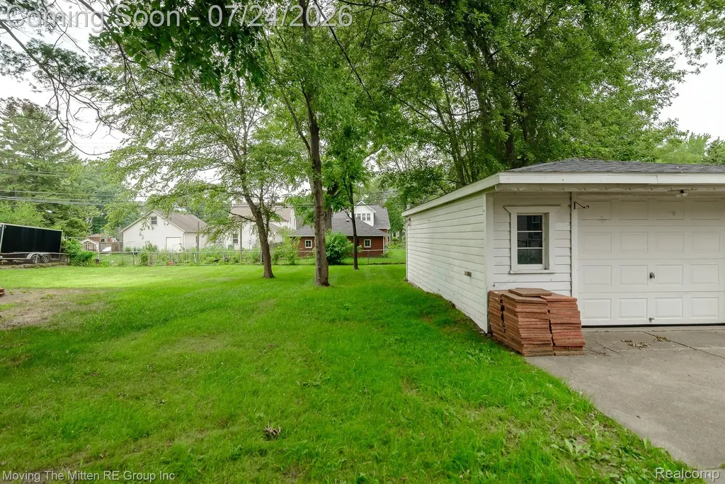 2037 Vivian Road Frenchtown Township MI 48162