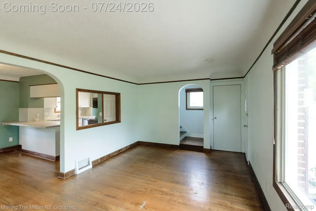 2037 Vivian Road Frenchtown Township MI 48162