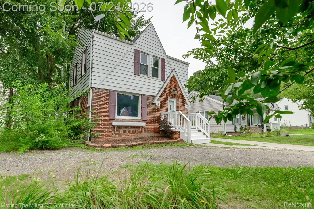 2037 Vivian Road Frenchtown Township MI 48162