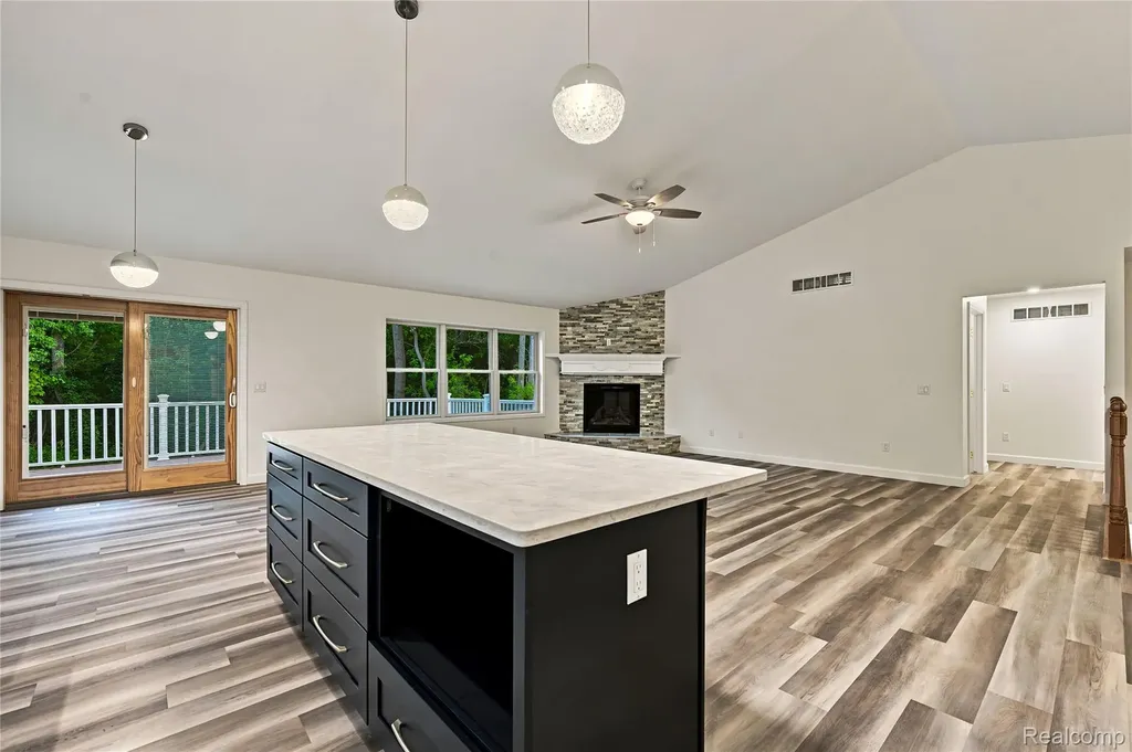 3907 Pontiac Lake Road Waterford Charter Township MI 48328