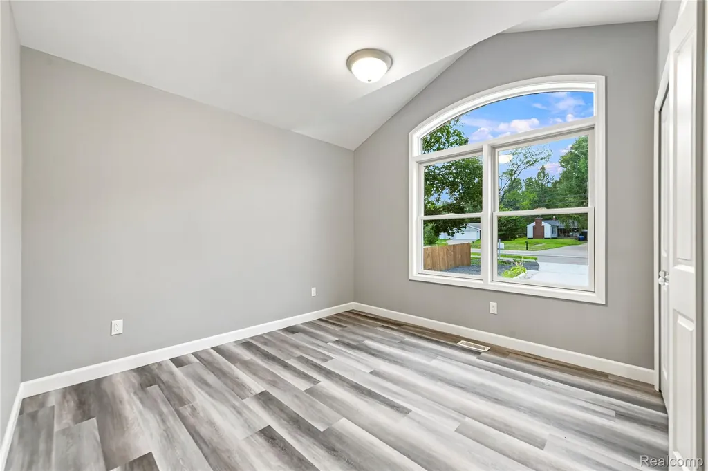3907 Pontiac Lake Road Waterford Charter Township MI 48328
