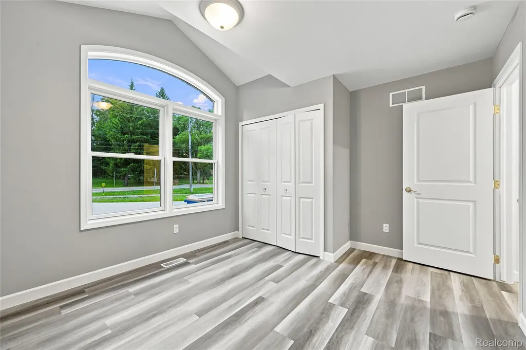 3907 Pontiac Lake Road Waterford Charter Township MI 48328