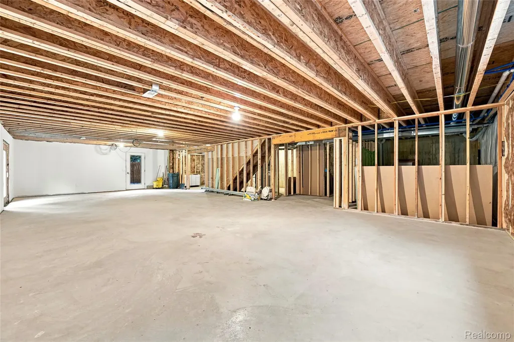 3907 Pontiac Lake Road Waterford Charter Township MI 48328