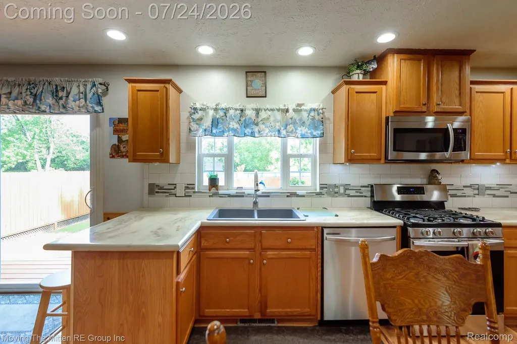 37460 Tyler Road Romulus City MI 48174