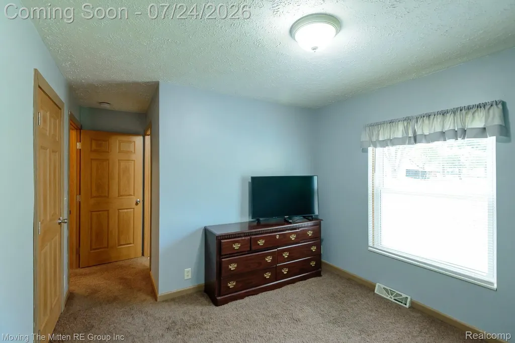 37460 Tyler Road Romulus City MI 48174