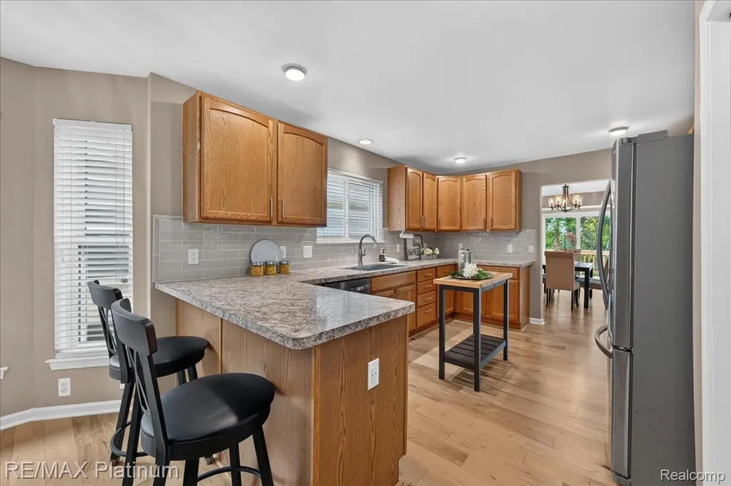 1698 Treyborne Circle Commerce Charter Township MI 48390